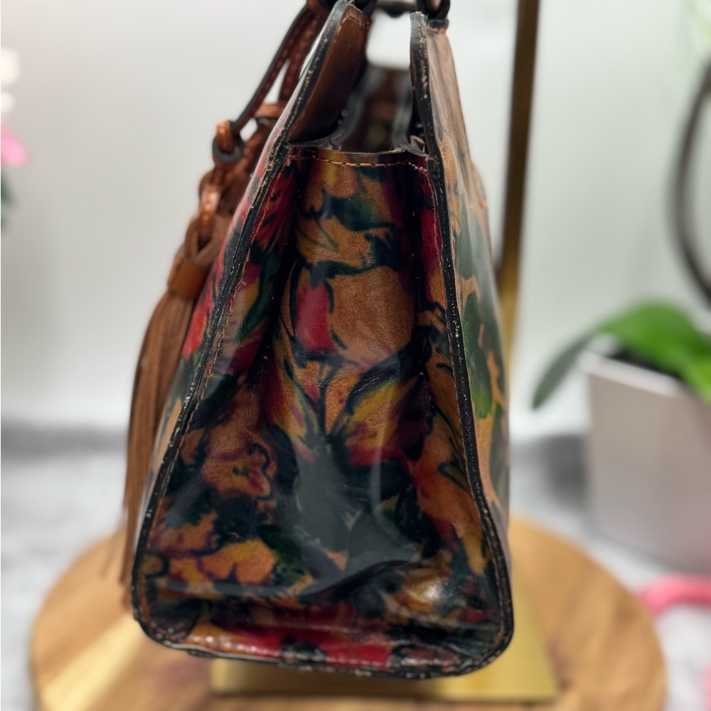 Patricia Nash Rienzo Satchel Shoulder in the "Summer Drawing" floral - Picture 4 of 11
